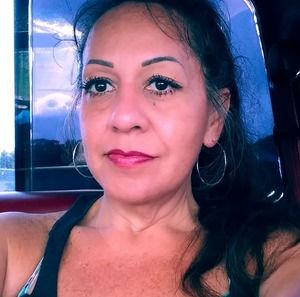 Meet your Posher, Monique
